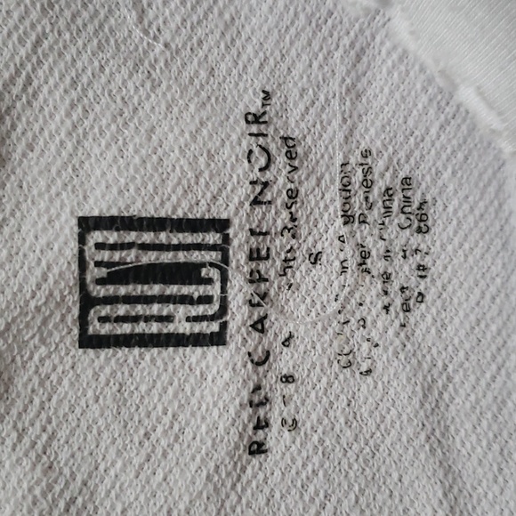 Red  Carpet Noir small vintage Jimmy Hendrix white sweatshirt frayed cuff collar - Picture 2 of 4